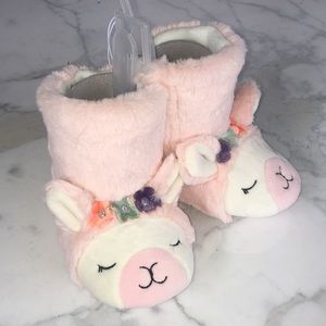Cat & Jack Pink Lama Slippers 5/6 fuzzy